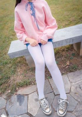 美丽的小蜜蜂美国版1主题曲