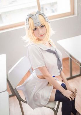 艳妇臀荡乳欲伦交换h