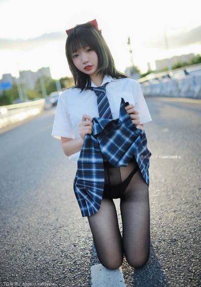 伺候少爷跪尿擦洗含h